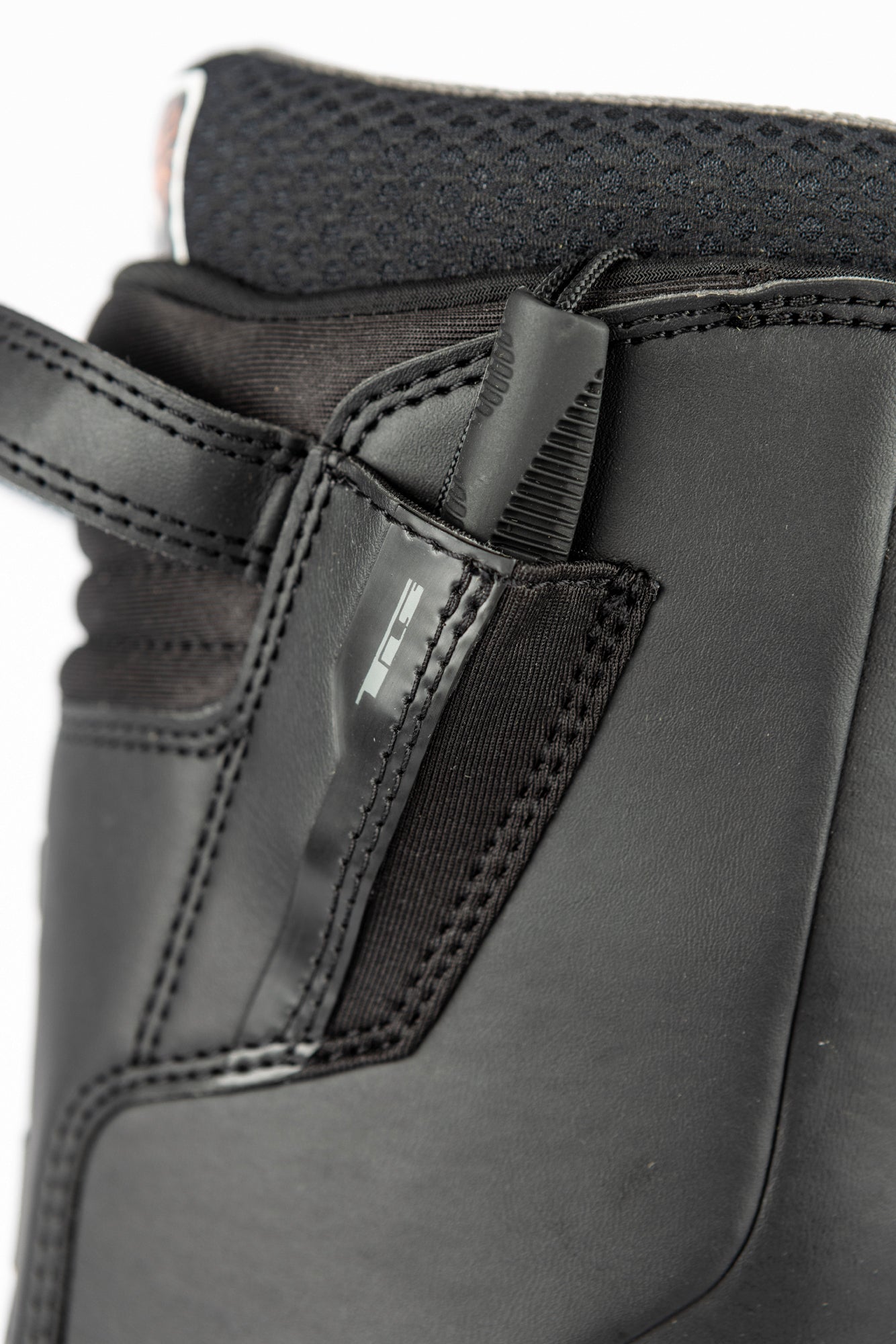 VENTURE PRO WIDE TLS 2026