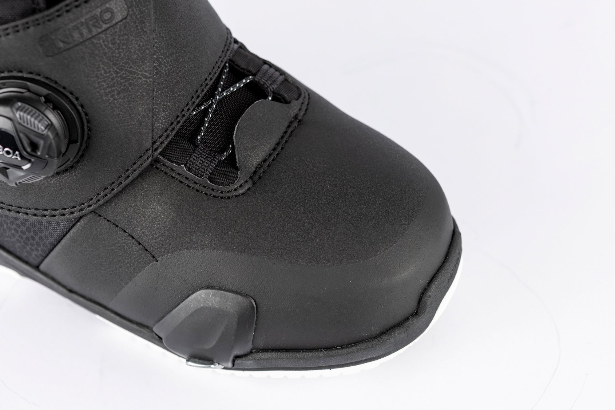 MONARCH STEP ON TLS 2026