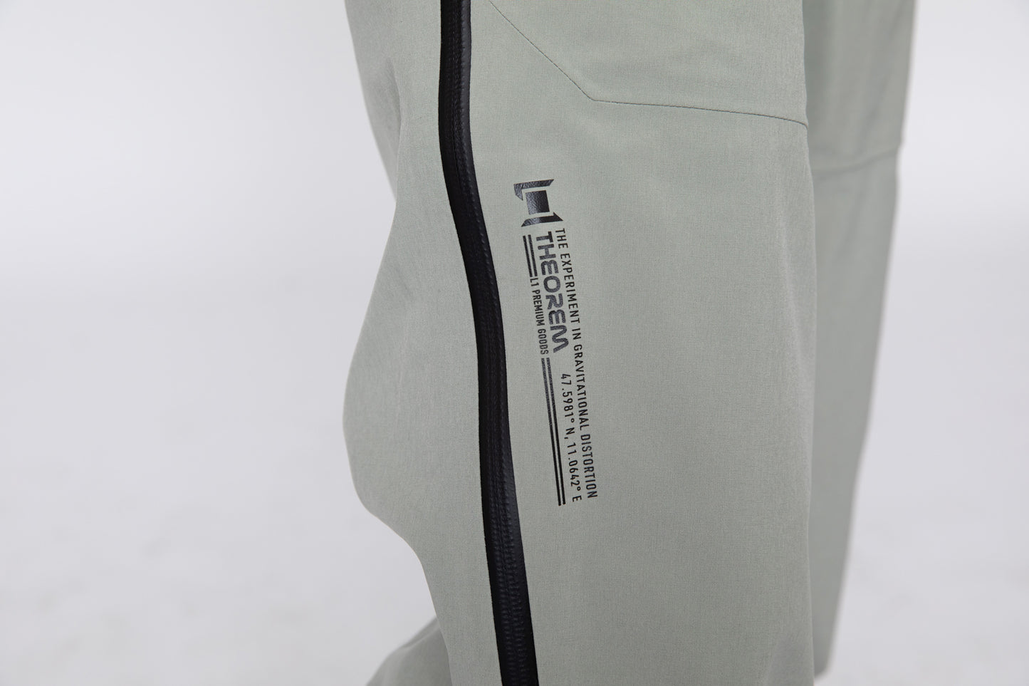 AXIAL PANT
