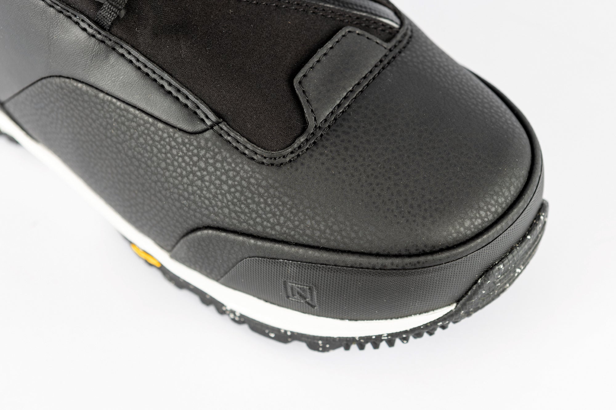 VENTURE PRO WIDE TLS 2026