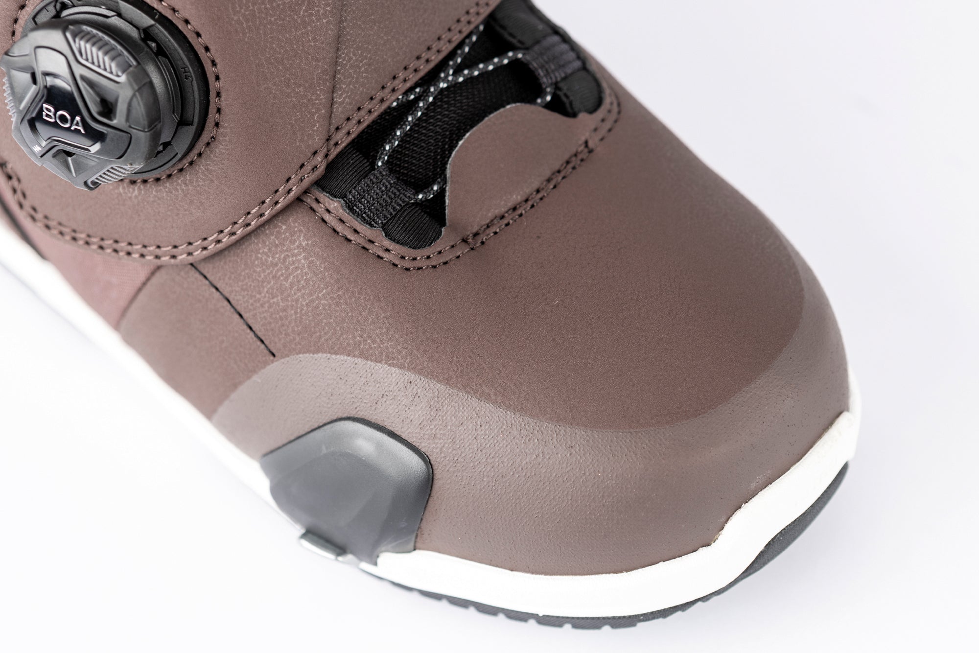 MONARCH STEP ON TLS 2026