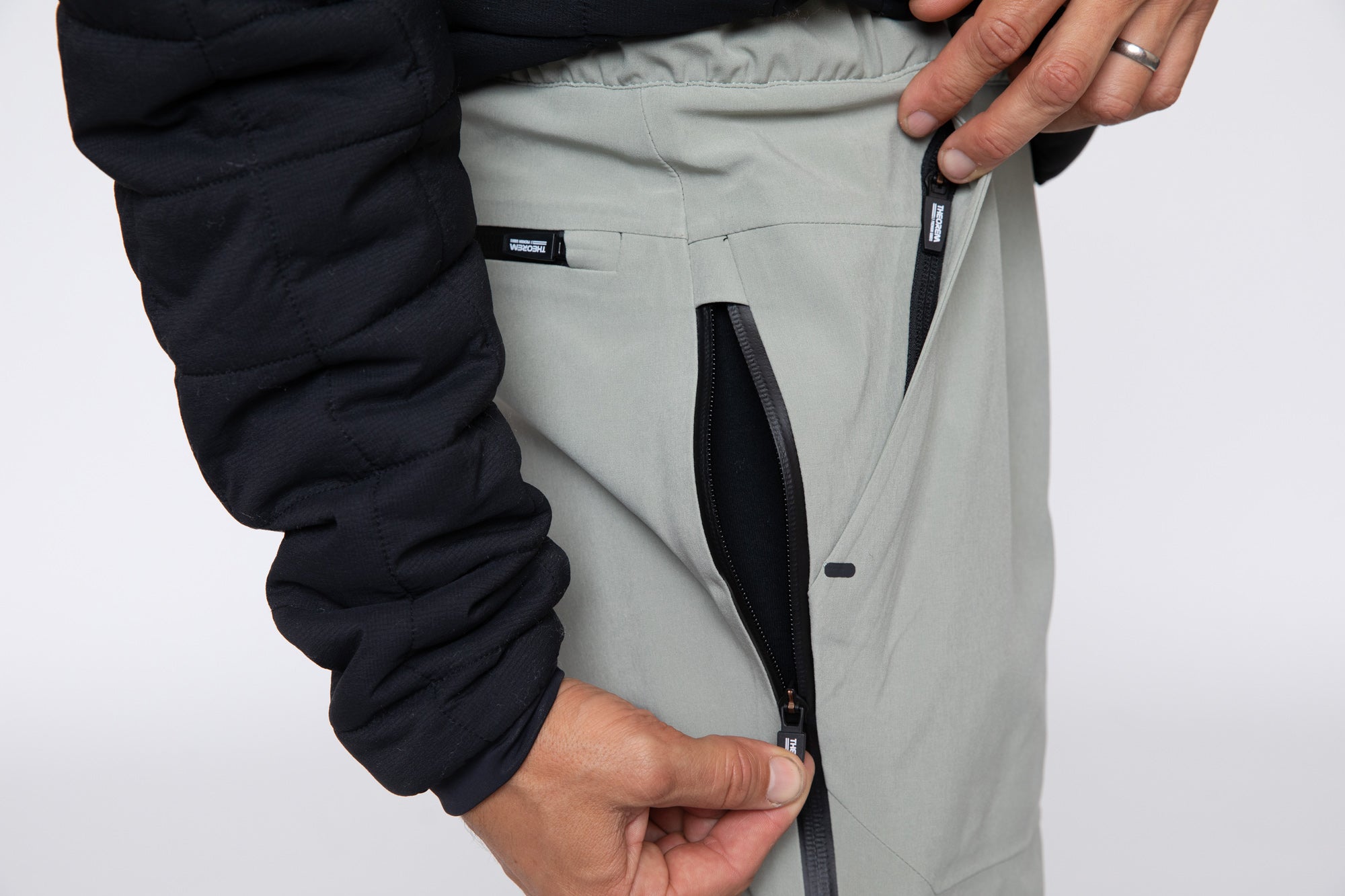 AXIAL PANT