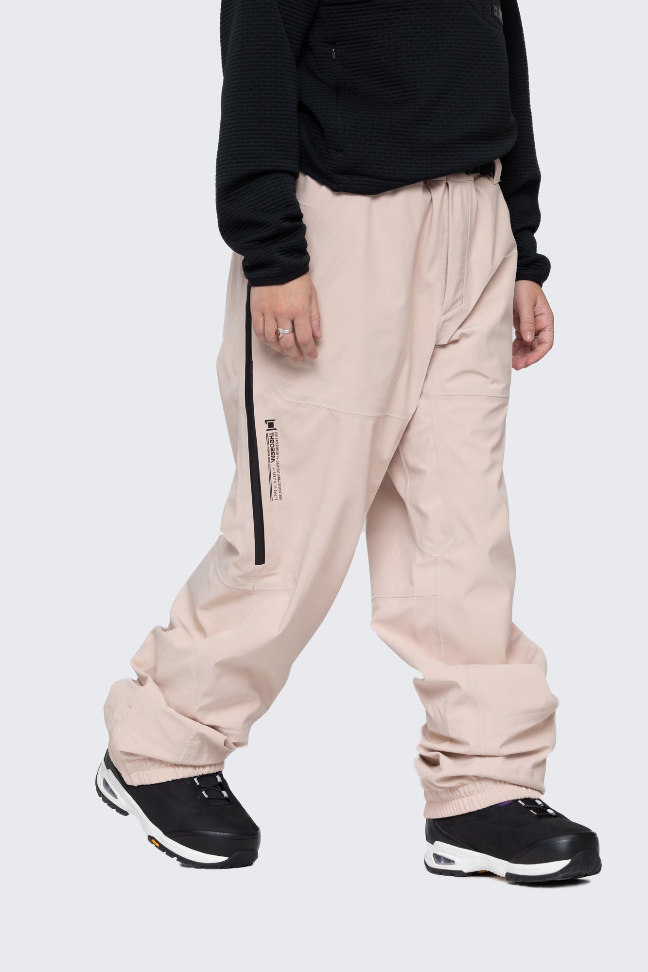 AXIAL PANT